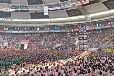 XXV Concurs de Castells. "9d8 amb llum pròpia". Jove de Tarragona.